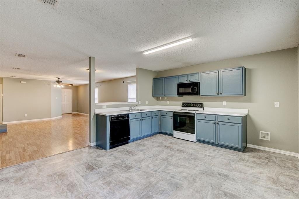 9208 Glen Falls Lane - Photo 5 of 14