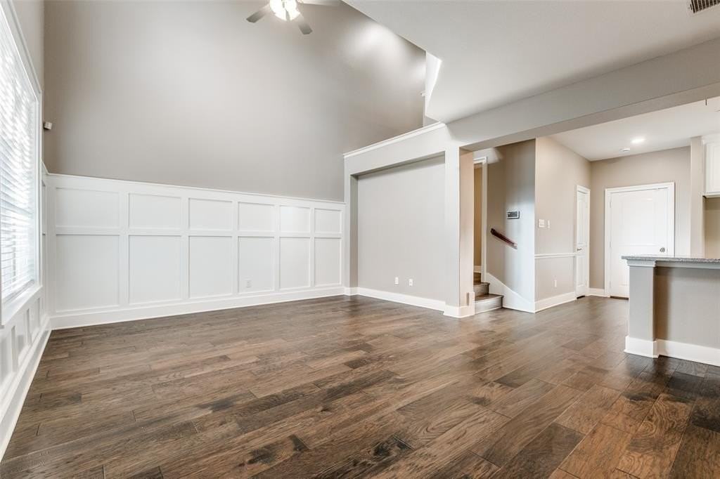 5404 Locust Drive - Photo 4 of 25