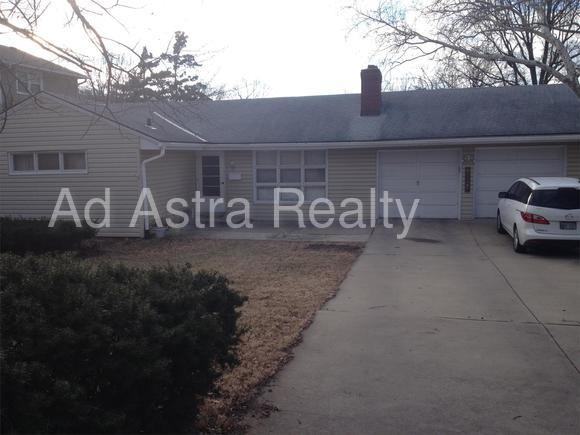 5010 Reeds Rd - Photo 2 of 12