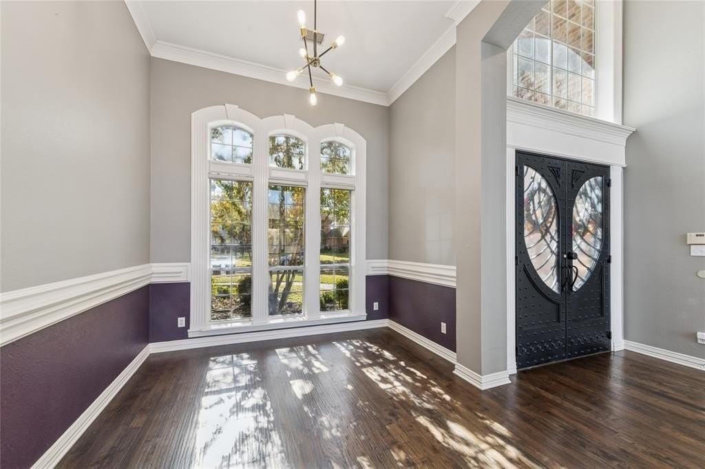 720 Wyndsor Creek Drive - Photo 4 of 40