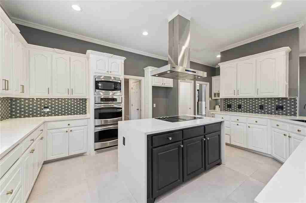 720 Wyndsor Creek Drive - Photo 7 of 40