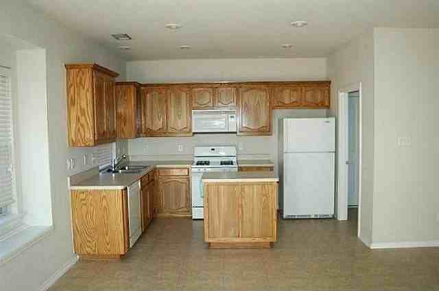 5017 Bedfordshire Drive - Photo 3 of 6