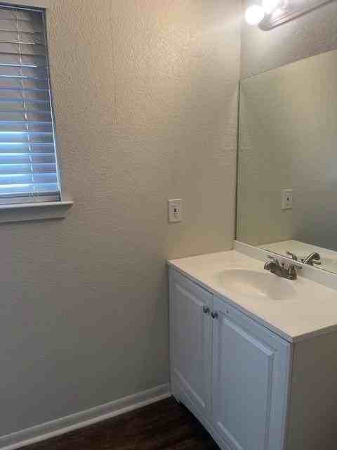 1613 Martel Ave - Photo 7 of 23
