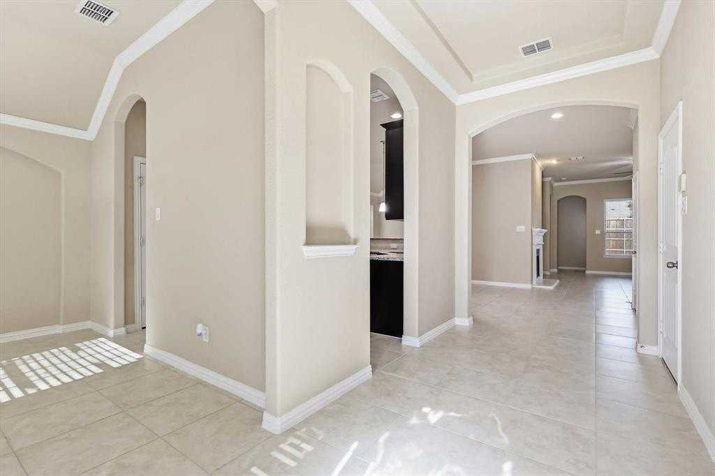 11513 Champion Creek Drive - Photo 2 of 28