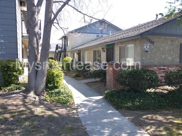 3969 Genevieve St N - Photo 2 of 9