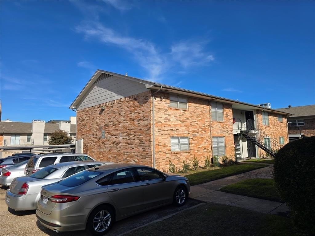 8071 Meadow Road #218 - Photo 4 of 24