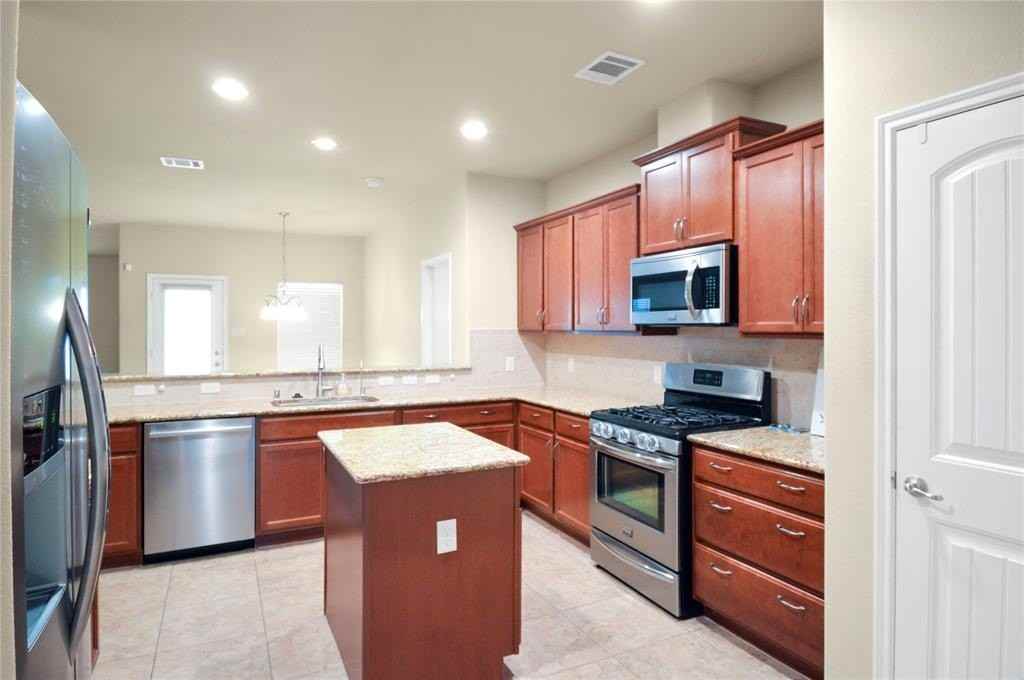 3312 Founders Way - Photo 7 of 11