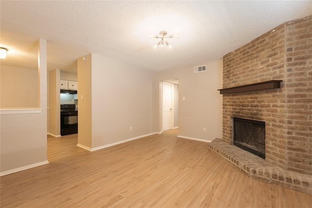717 Lariat Lane - Photo 3 of 14