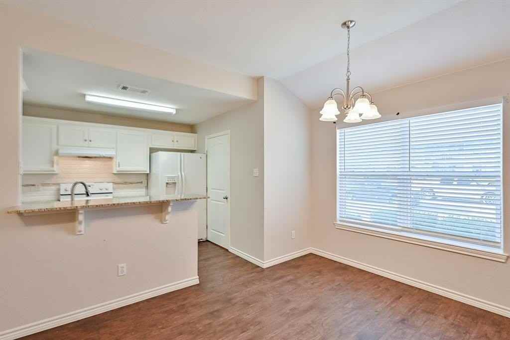 607 Kings Way Dr #B - Photo 4 of 25