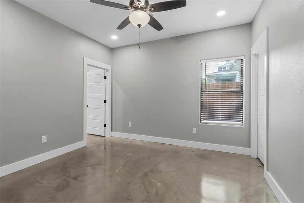 1401 S 5th Ave #1401 - Photo 5 of 16