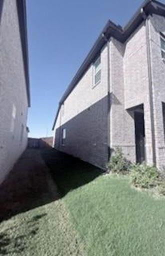 733 Santa Lucia Dr - Photo 3 of 13