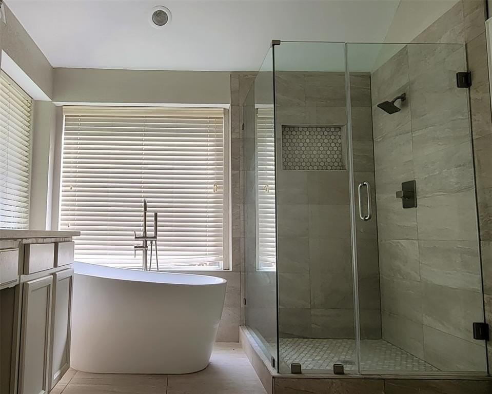 618 Rivercove Drive - Photo 2 of 18