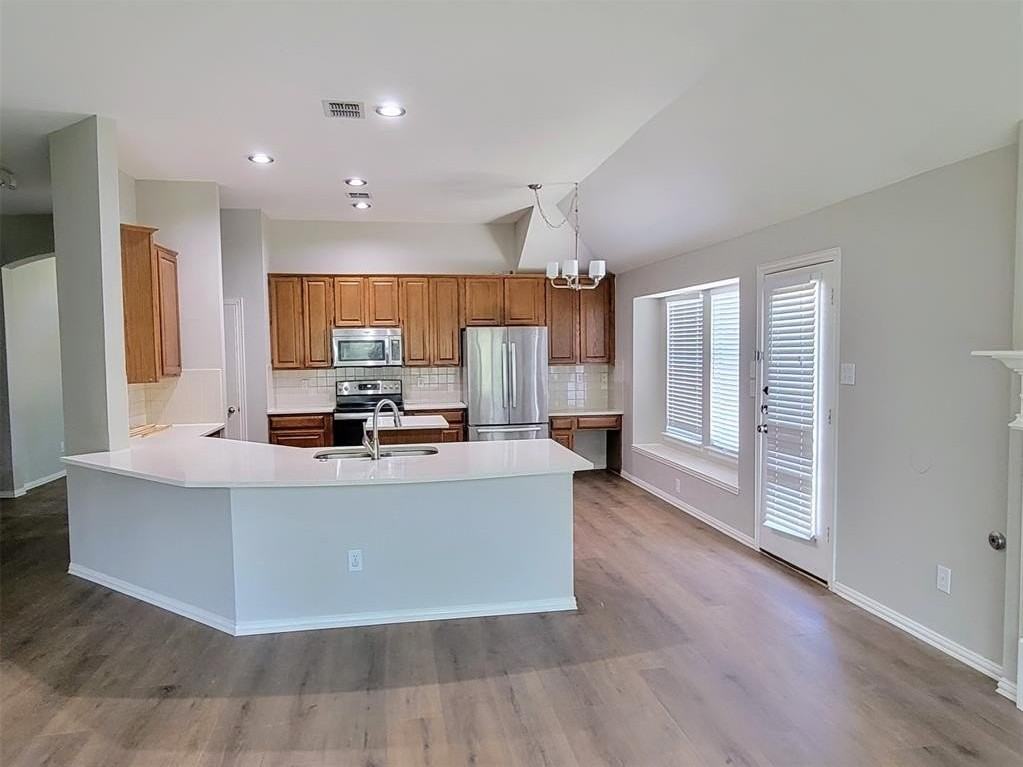 618 Rivercove Drive - Photo 6 of 18