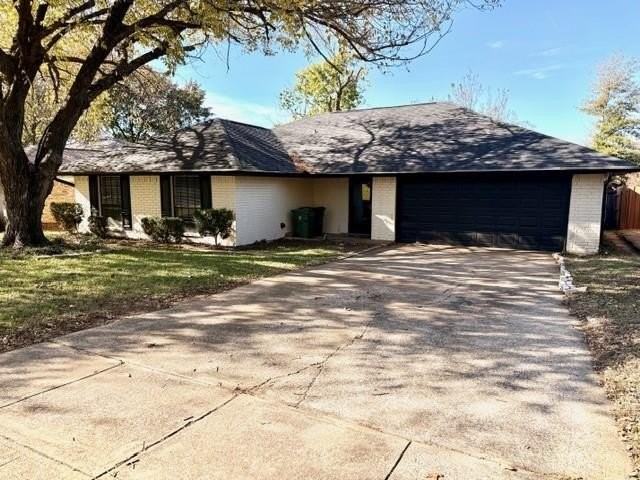 3812 Lynbrook Lane - Photo 2 of 26