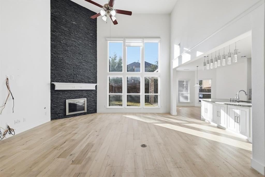 11813 Smithton Avenue - Photo 2 of 36