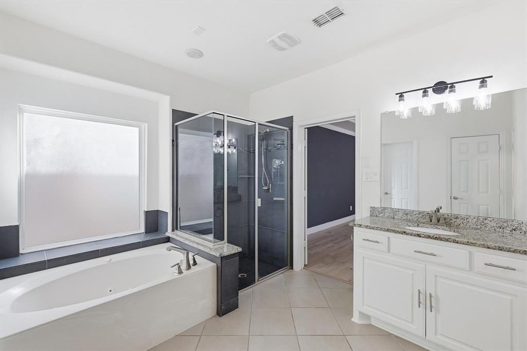 11813 Smithton Avenue - Photo 3 of 36