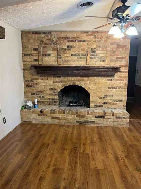 3218 Santa Monica Drive - Photo 5 of 30