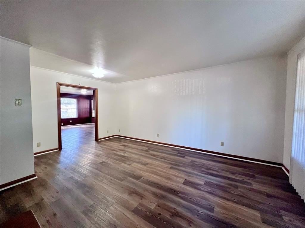 3423 East Perryton Drive - Photo 4 of 16