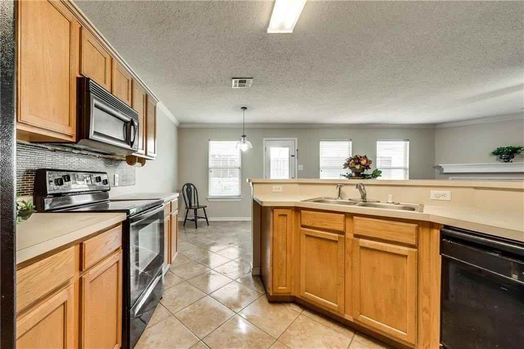 9905 George Washington Drive - Photo 5 of 19