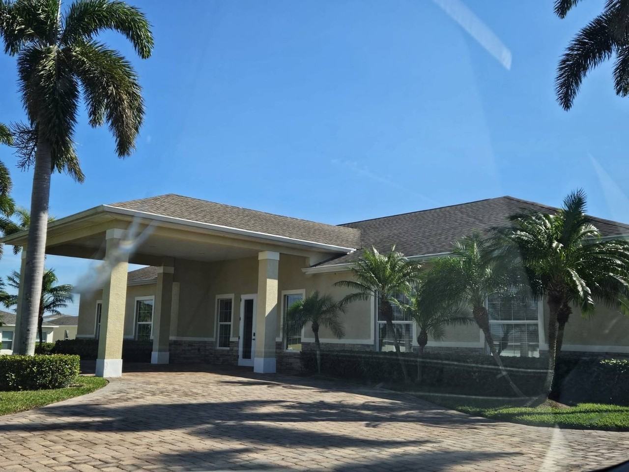 1848 Grand Ridge Street - Photo 6 of 33