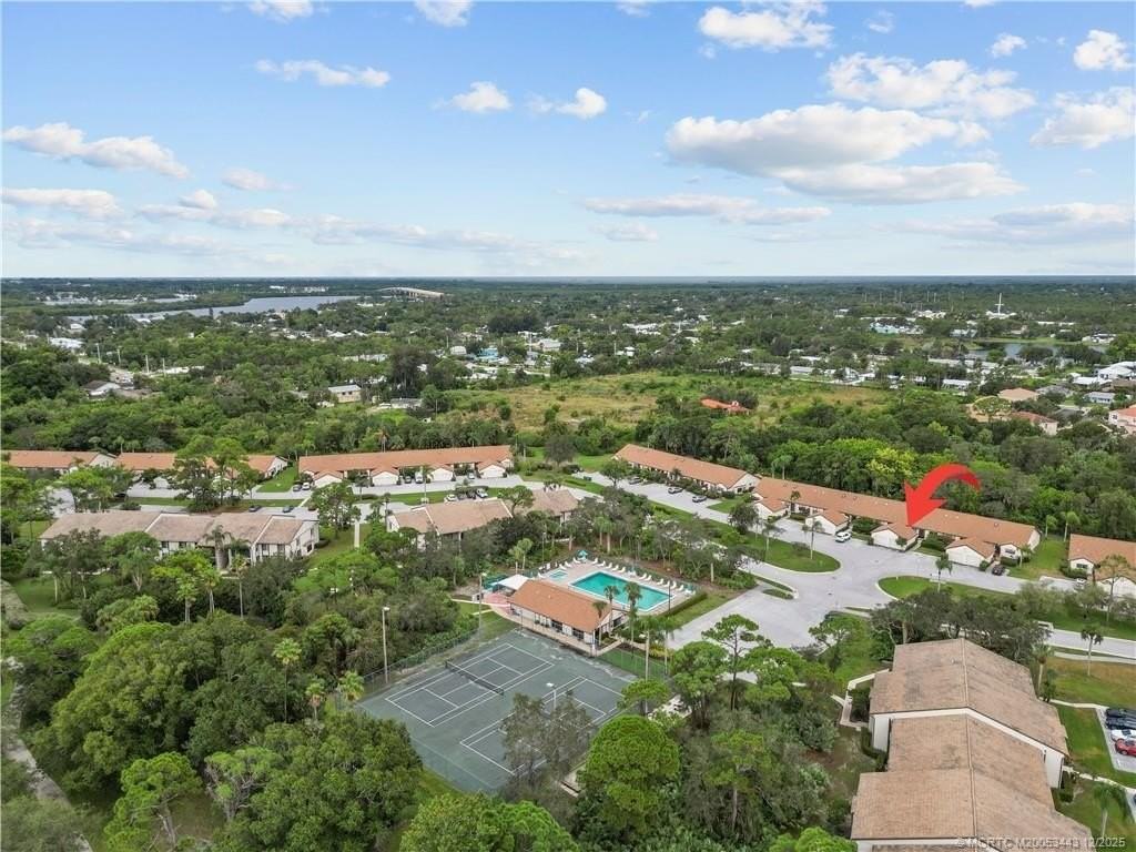 1544 Southwest Silver Pine Way #104F - Photo 5 of 49