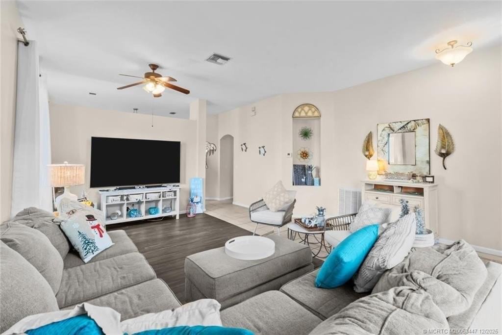 4668 Southeast Winter Haven Court - Photo 6 of 33