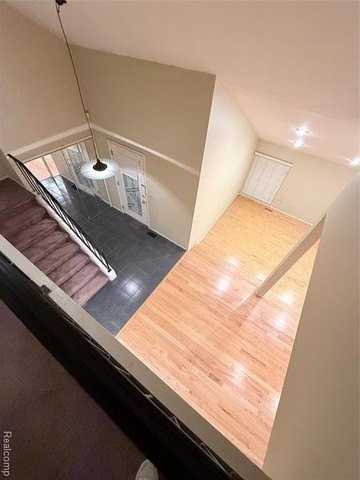 6842 Indian Creek Drive - Photo 3 of 11