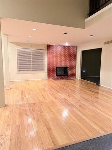 6842 Indian Creek Drive - Photo 4 of 11