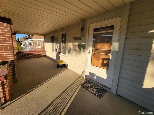 6520 Hartwell Street - Photo 3 of 34