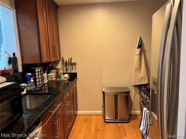 383 West Brown Street - Photo 5 of 15