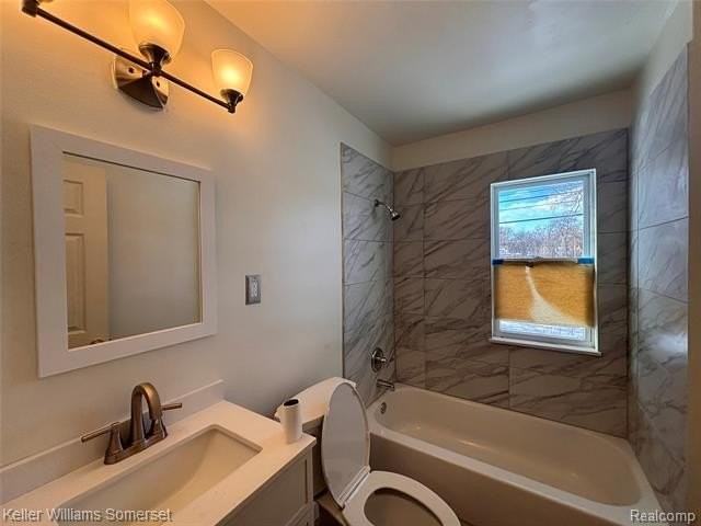 19425 Fenmore Street - Photo 7 of 10