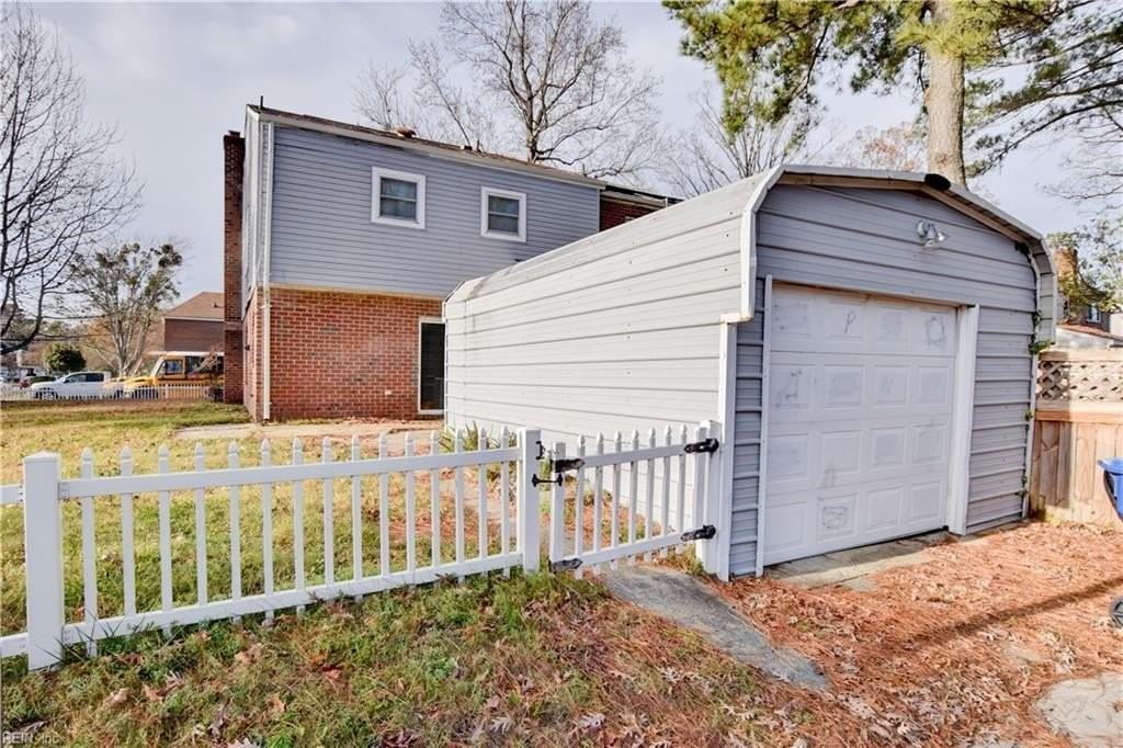 2259 Sedgewick Drive - Photo 4 of 21