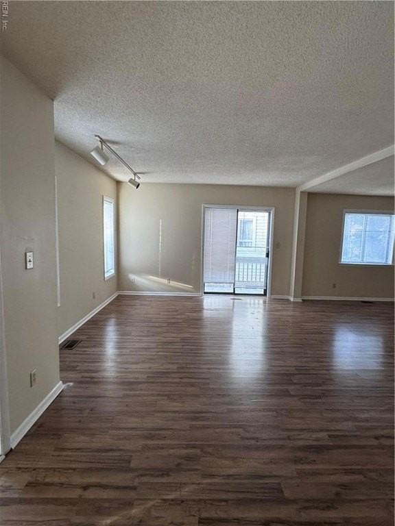 2734 Manoomin Pl - Photo 4 of 15