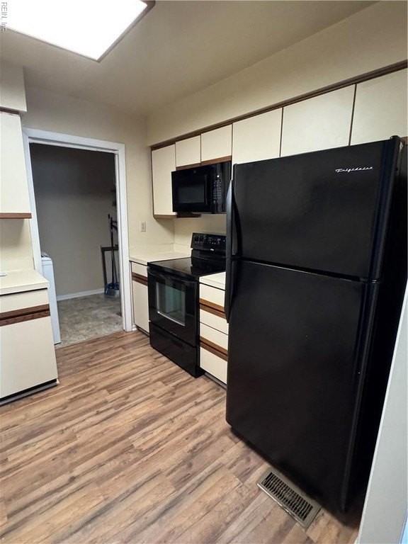 2734 Manoomin Pl - Photo 7 of 15