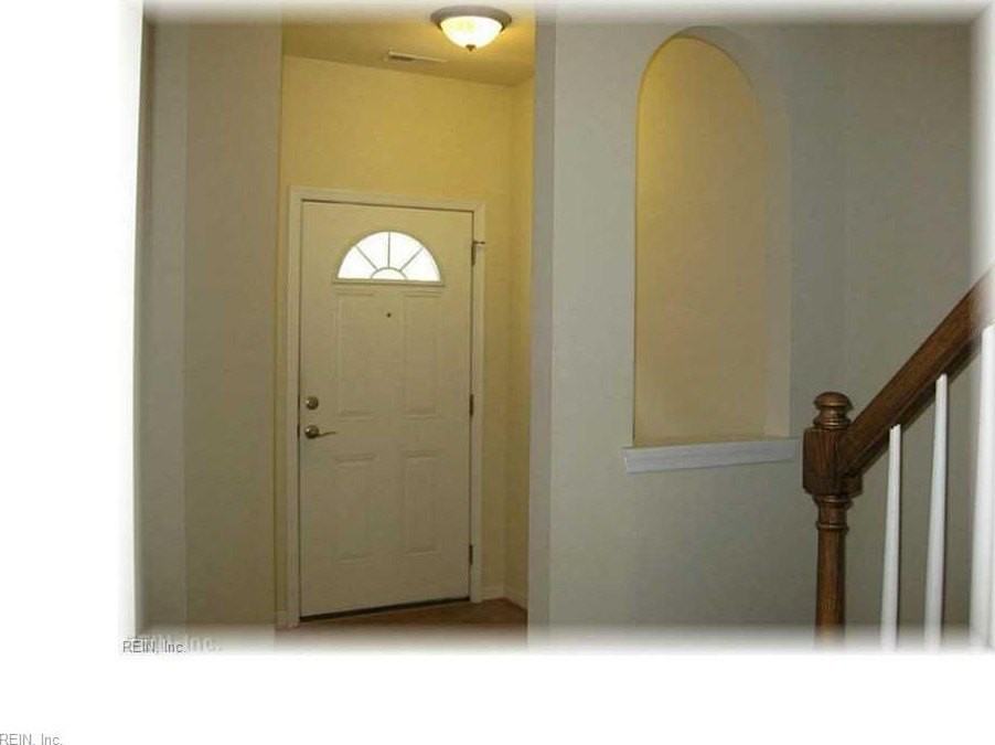 451 Revolution Lane - Photo 2 of 10