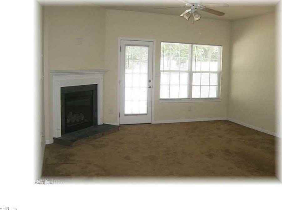 451 Revolution Lane - Photo 3 of 10