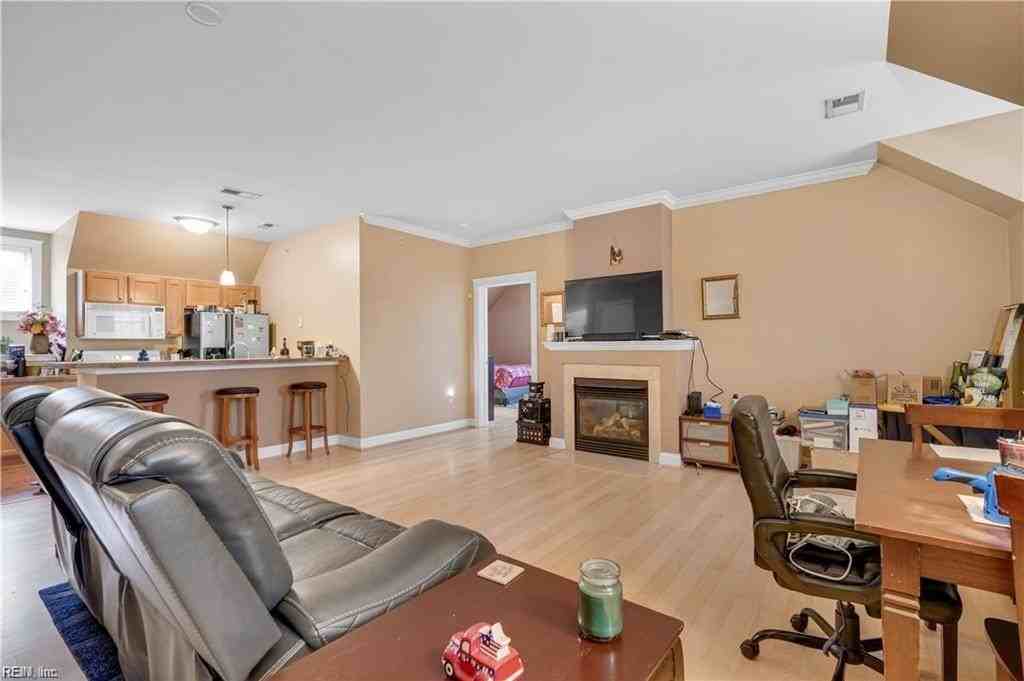 415 East Freemason Street #3B - Photo 7 of 19