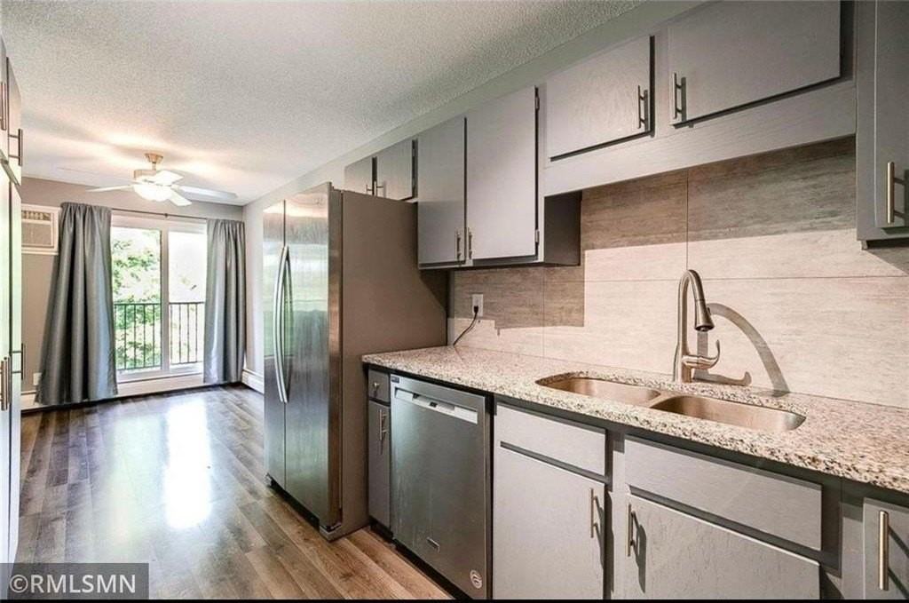 7301 West 101st Street #312 - Photo 6 of 13