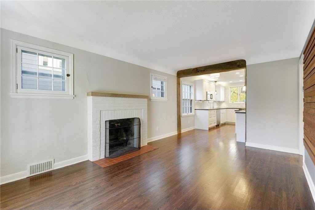 4020 Ewing Avenue South - Photo 3 of 38