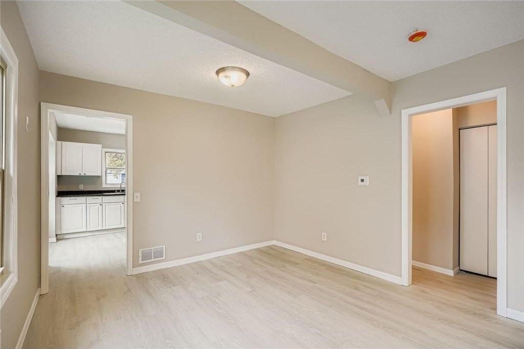 4643 North Emerson Avenue - Photo 4 of 17