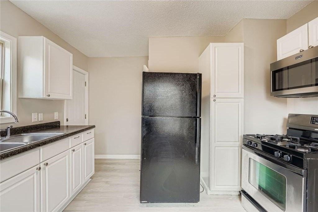 4643 North Emerson Avenue - Photo 6 of 17