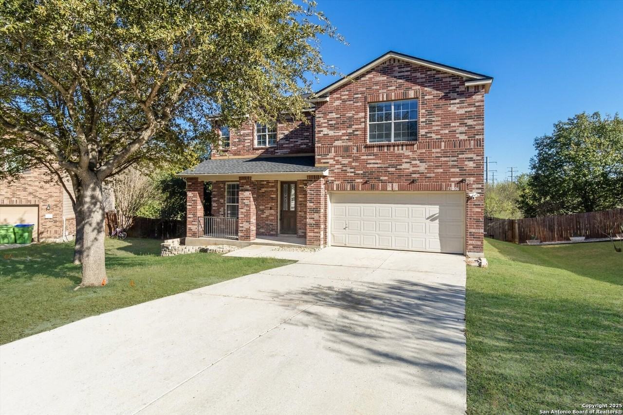 13506 Misty View - Photo 2 of 29