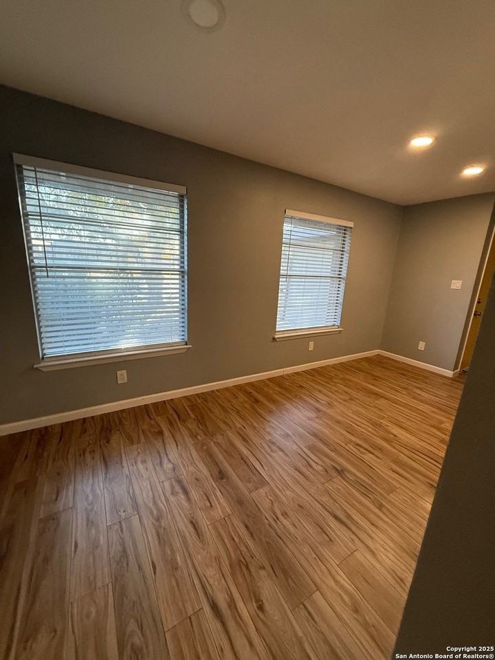 2102 Deadwood Drive - Photo 2 of 9