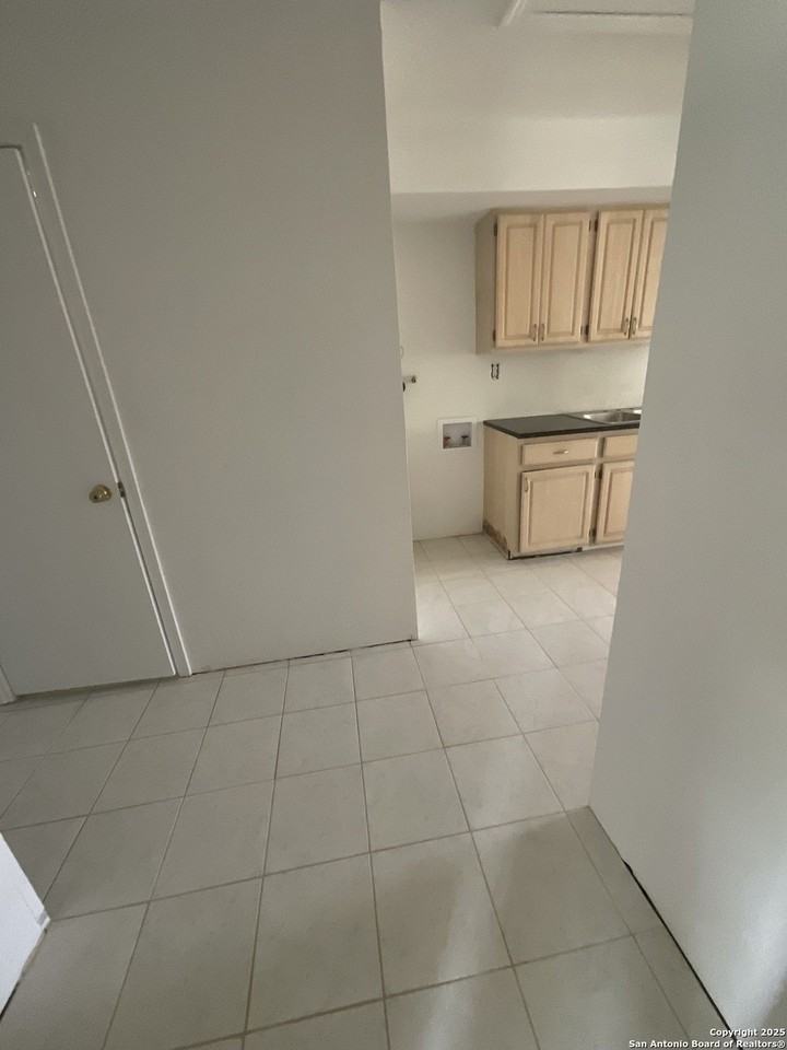 1218 Gardina Street #1218 - Photo 6 of 12