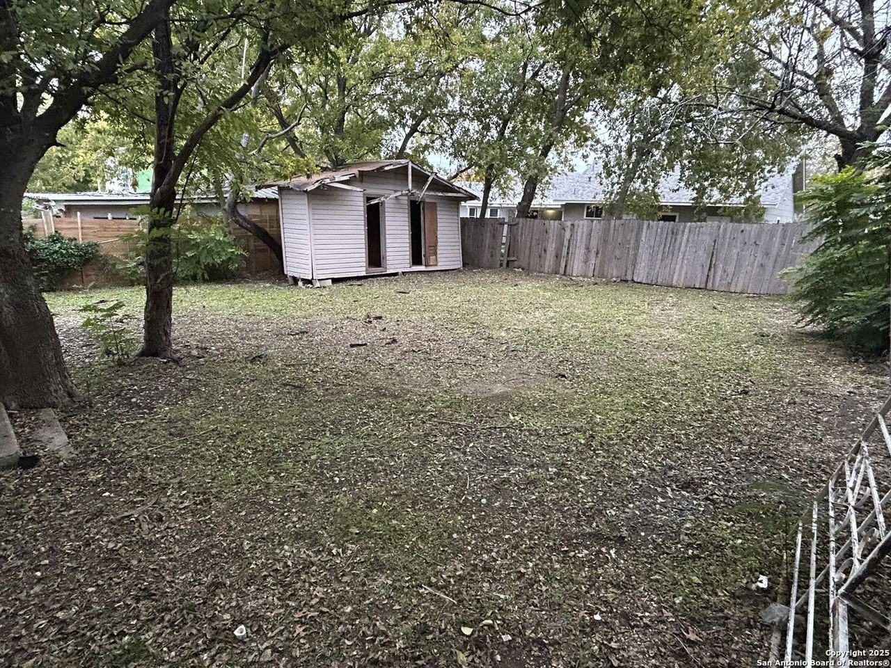 1216 Gardina St #1216 - Photo 3 of 25