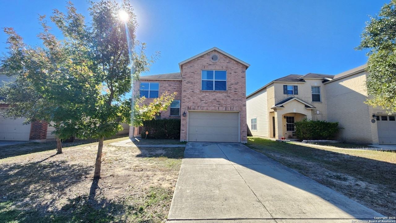 10138 Emerald Sun - Photo 2 of 31