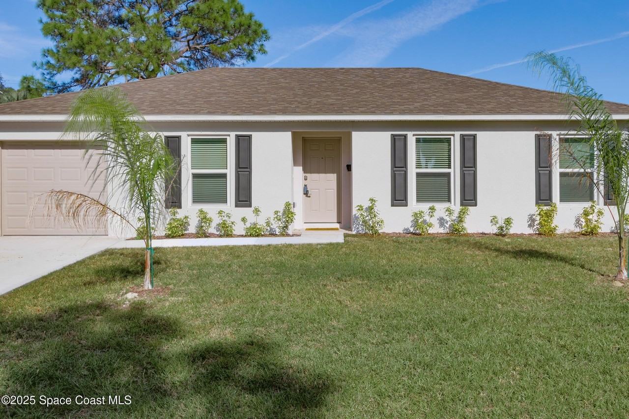 511 Trumpet St Sw - Photo 6 of 43