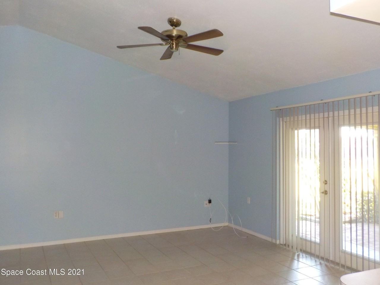 520 Avondale Road Northeast - Photo 6 of 14