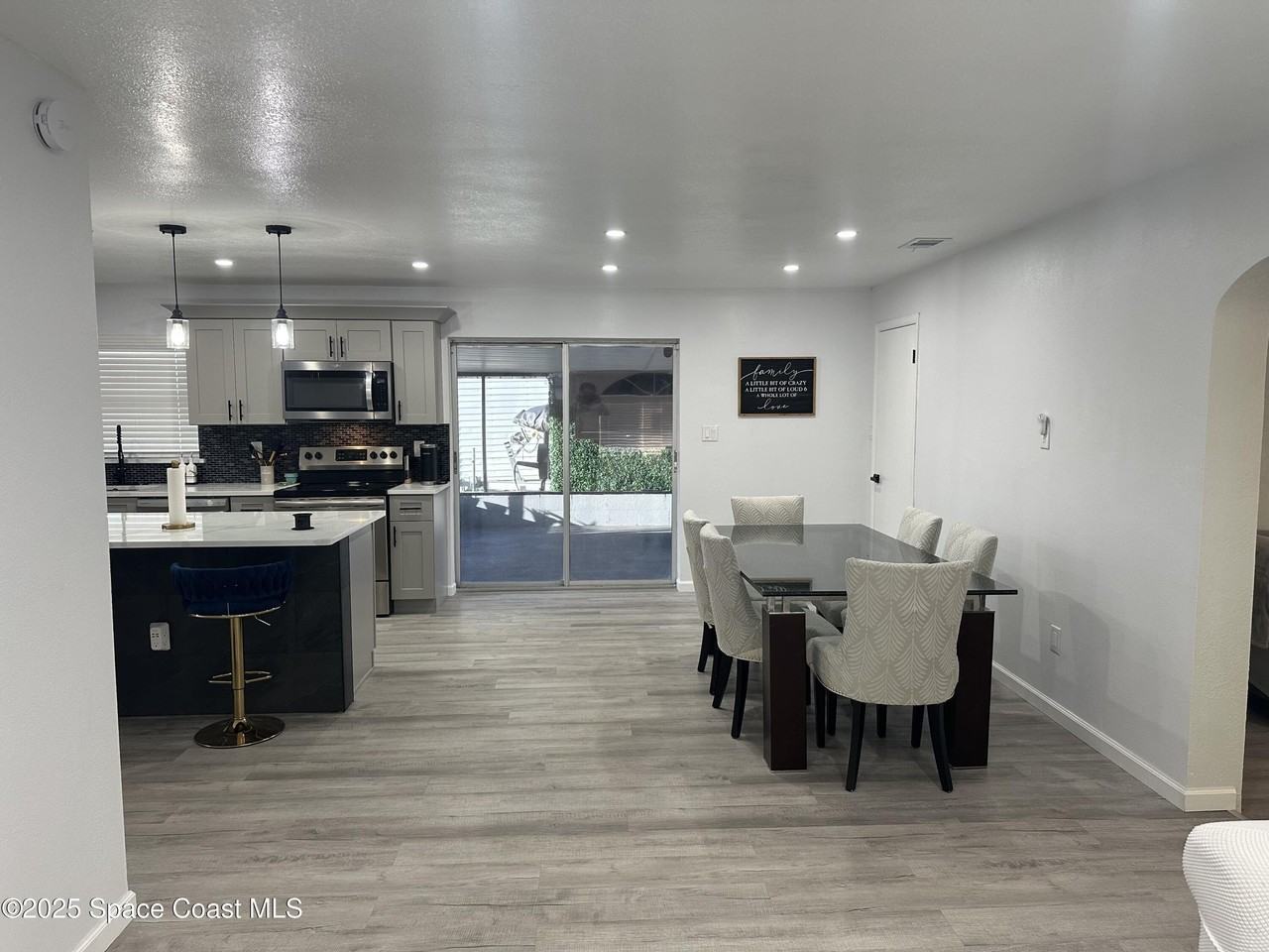 3782 Catalina Dr - Photo 5 of 17