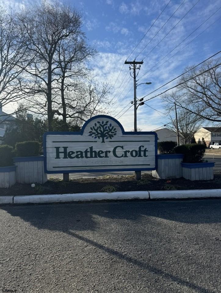 275 Heather Croft - Photo 2 of 23